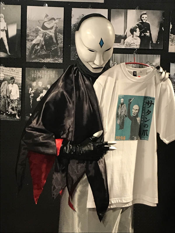 2018年5月30日まで墓場の画廊にて開催された「紅白TVヒーロー大回顧展」に「月光仮面」と「サタンの爪」が光臨!