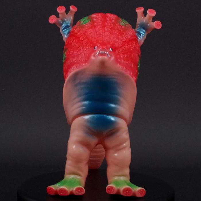 ショップ・墓場の画廊にブルマァク製「オイル怪獣タッコング」が「G