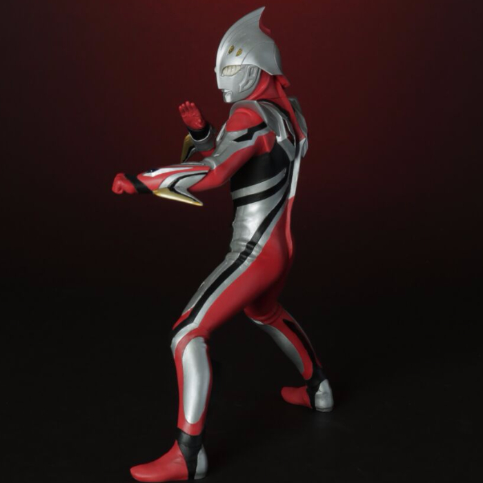 闇の力に立ち向かう孤高の「光」が立体化！ エクスプラスに